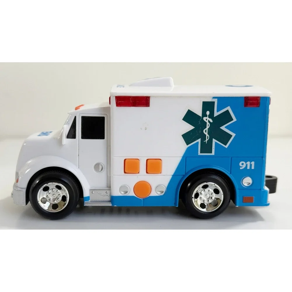 Unbranded Ambulance Toy Kids Small White Blue‎ EMS 911 Emergency Vehicle